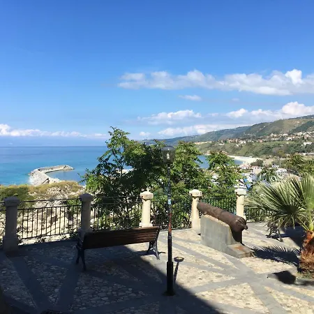 Casa Vacanza Di Ricadi, Da Aldo Feriehus
